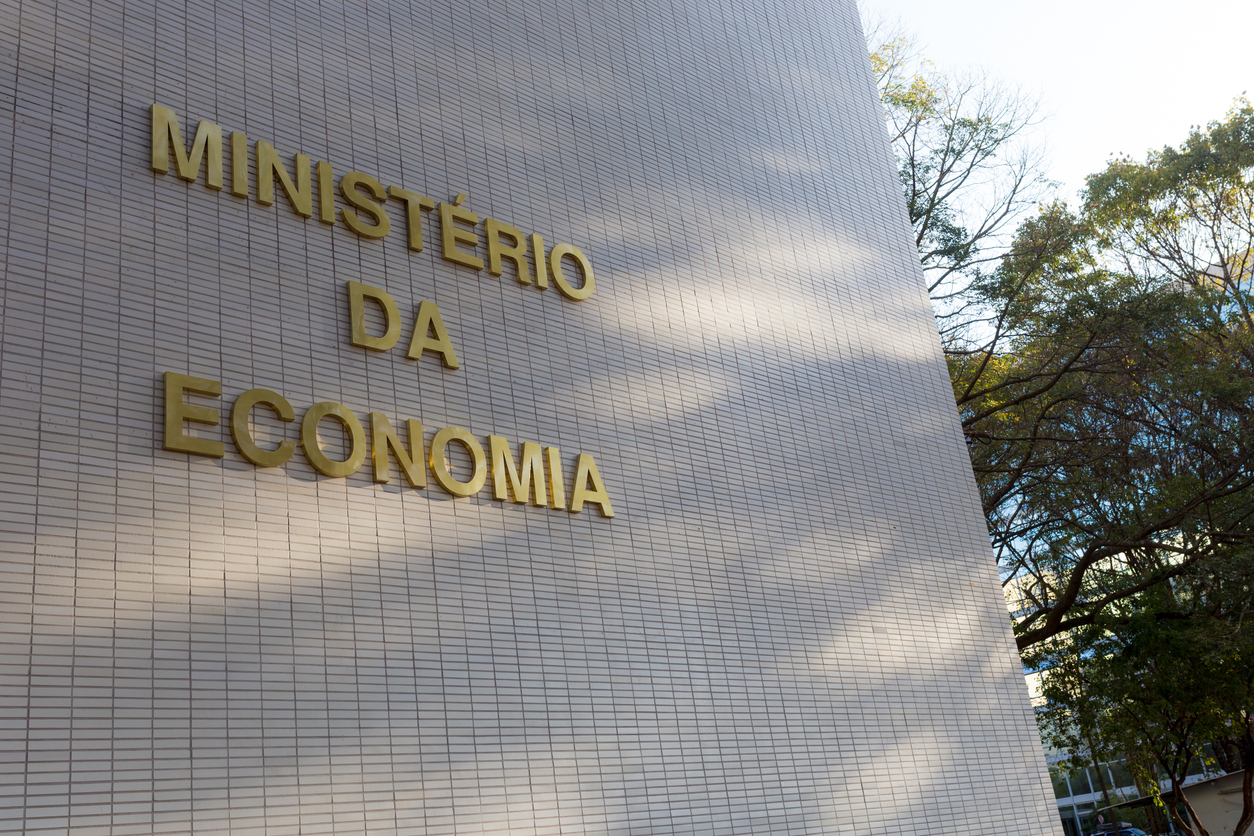 Foto da fachada do Ministério da Economia do Brasil